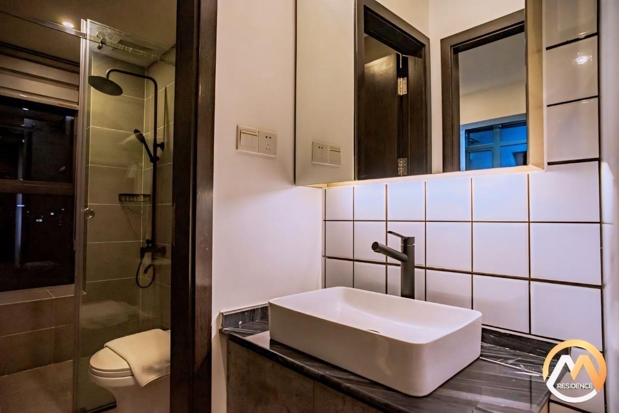 Hotel Serviced Condo Unique Infinity Pool With Mekong River View Phnom Penh Exterior photo